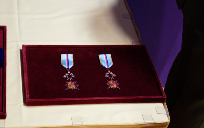 1_cestny_odznak_armady_ceske_republiky_za_zasluhy_iii._stupne.jpg