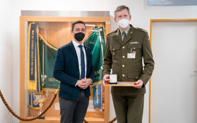 hejtman_jihomoravskeho_kraje_a_nacelnik_stabu_15._zenijniho_pluku.jpg