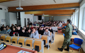 Beseda na střední škole