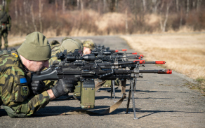 Výcvik 241. praporu územní obrany