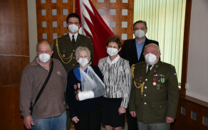 2021-04-22_medaile_marie_henzlova_-_jaroslav_parma_66.jpg