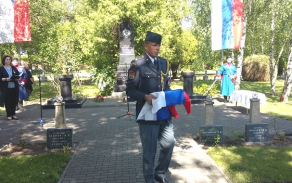 Uložení ostatků válečného pilota