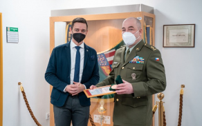 predani_oceneni_74._mechanizovanemu_praporu_bucovice.jpg